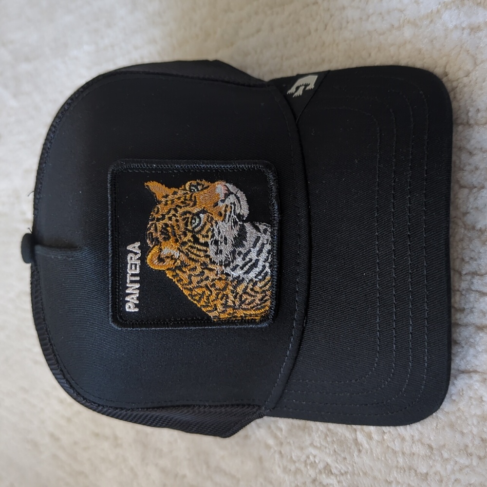 Goorin Bros Pantera Animal Farm Snapback Trucker Hat